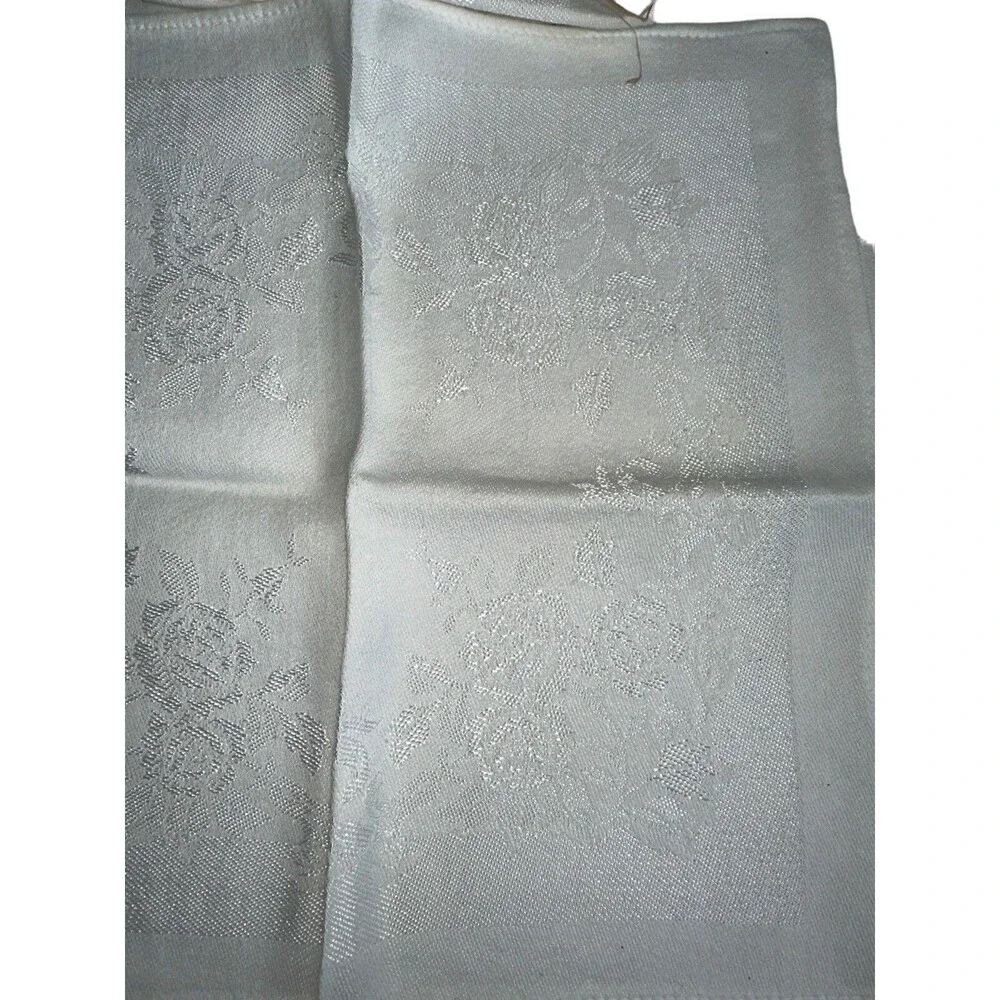 White Damask Linen Napkins Set of 4 Floral Jacquard Formal Dinner Wedding
